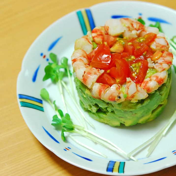 【可愛い♪】アボカドと海老のタルタル